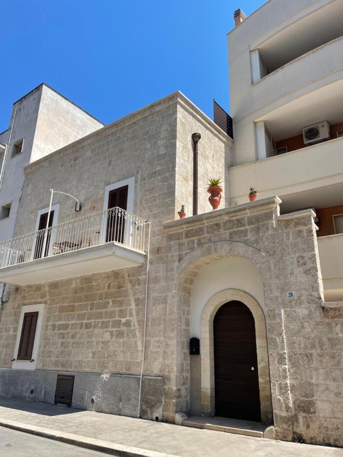 Casa Oberdan - Private Parking Apartment Monopoli Exterior photo